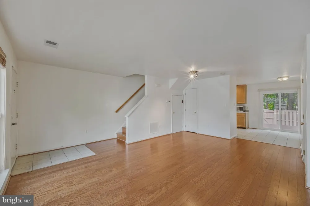 14844 EDMAN CIRCLE Centreville, VA 20121