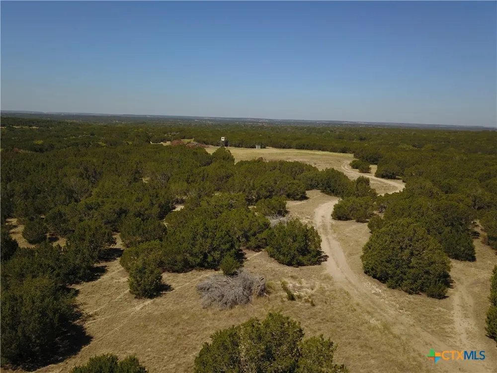 1048 County Road 426 Purmela, TX 76566