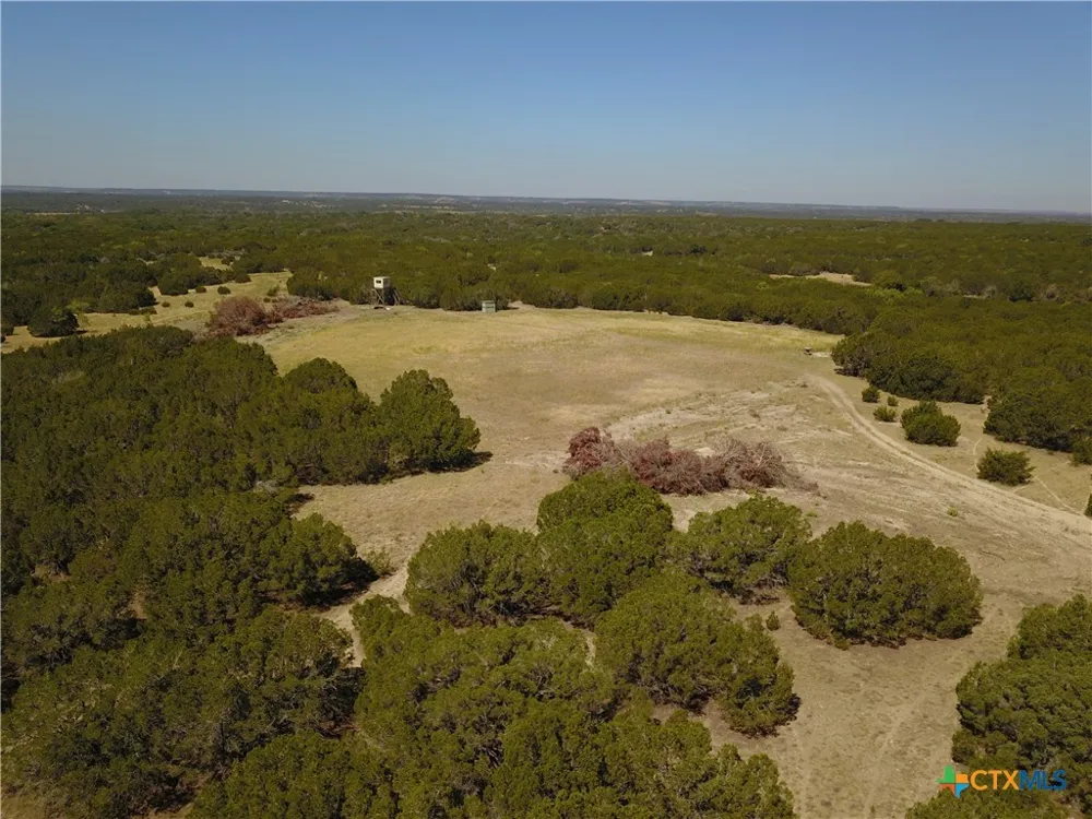 1048 County Road 426 Purmela, TX 76566