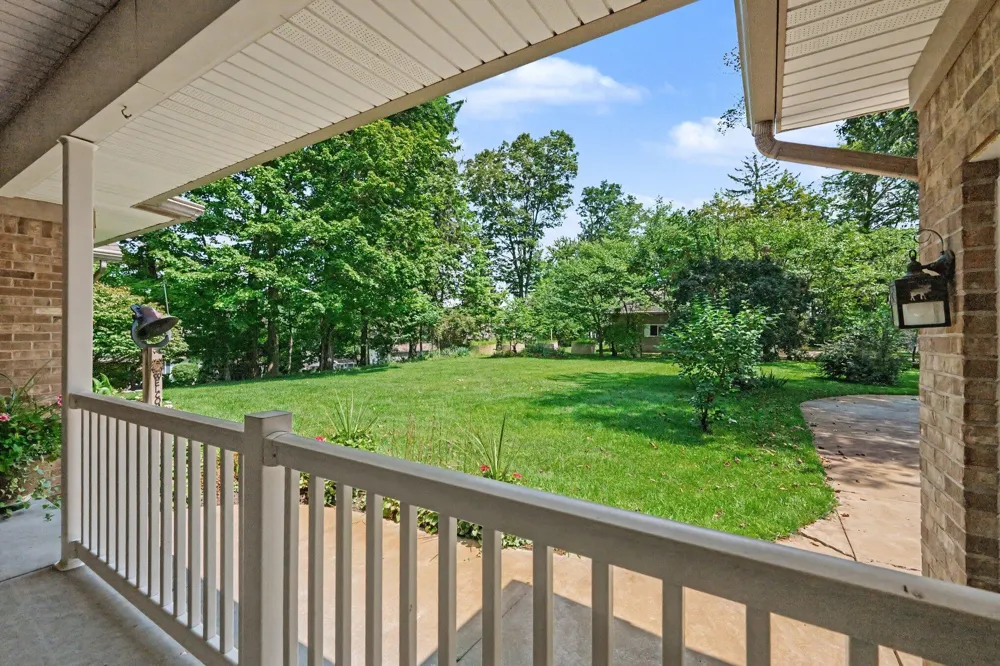 51408 Summit Street Paw Paw, MI 49079