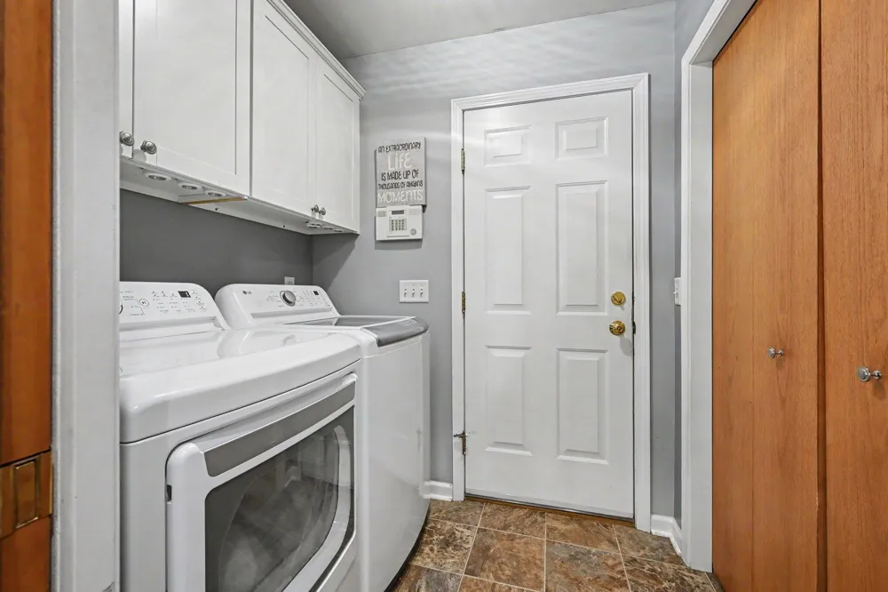 51408 Summit Street Paw Paw, MI 49079