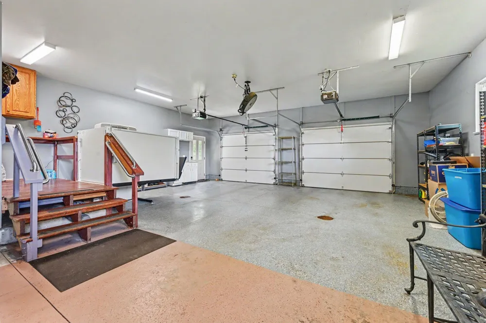 51408 Summit Street Paw Paw, MI 49079