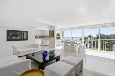 613 Ocean Dr #5D