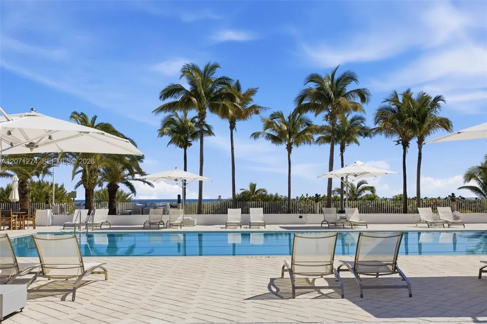 613 Ocean Dr #5D Key Biscayne, FL 33149