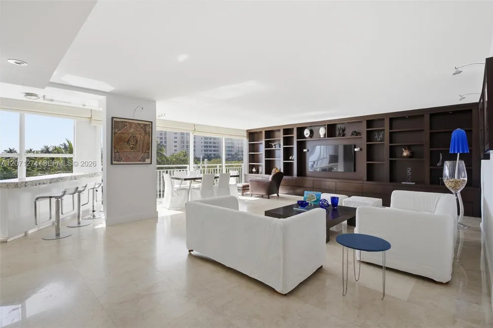 613 Ocean Dr #5D Key Biscayne, FL 33149