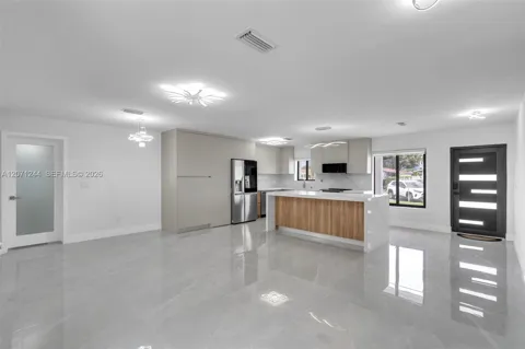 4450 NW 169th Ter