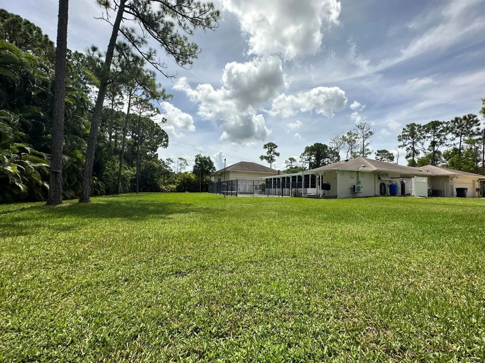 16193 72nd Road Loxahatchee, FL 33470