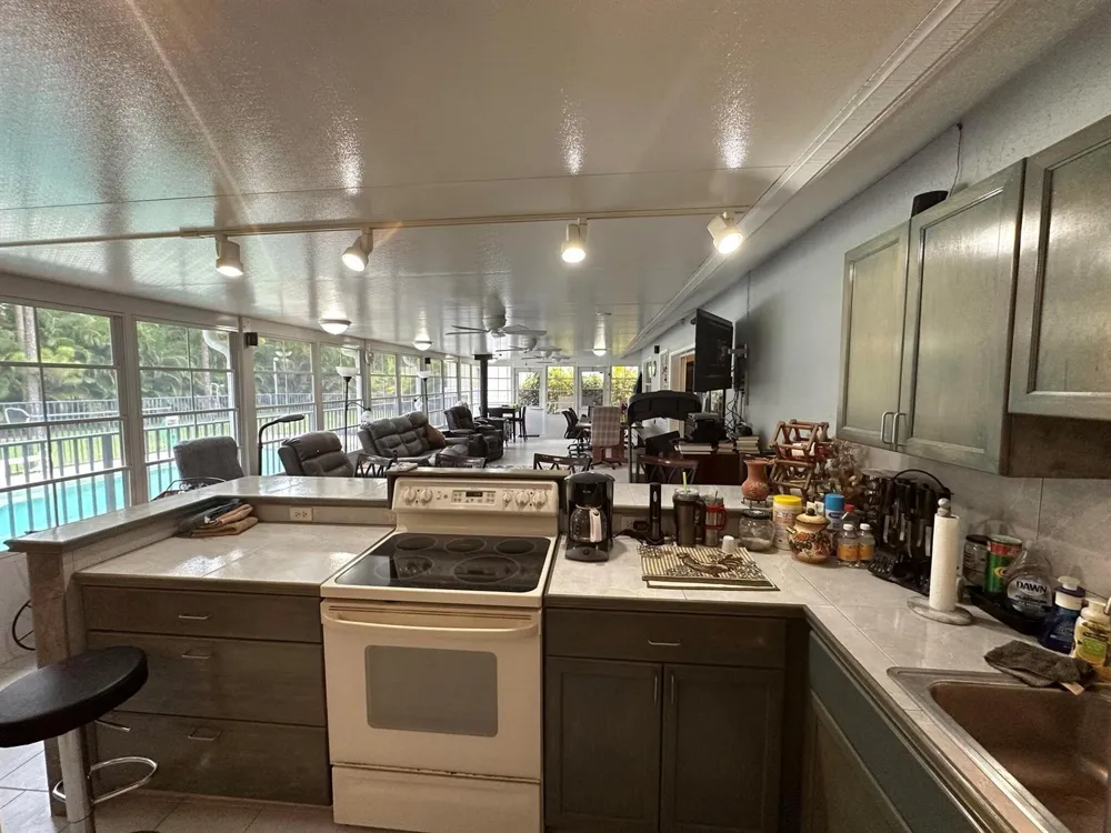 16193 72nd Road Loxahatchee, FL 33470