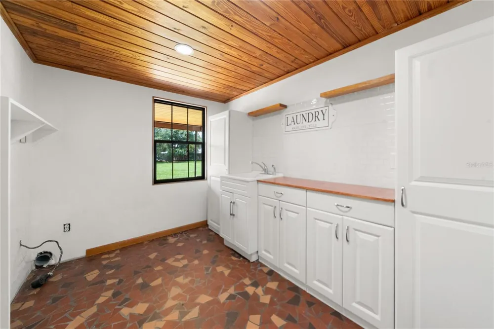19520 168TH STREET Live Oak, FL 32060