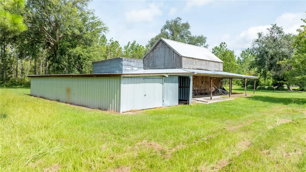 19520 168TH STREET Live Oak, FL 32060