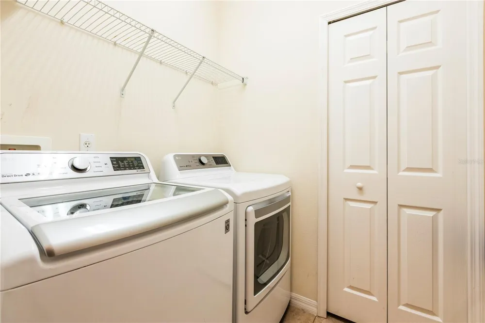 5260 HIDDEN CYPRESS LANE Oviedo, FL 32765