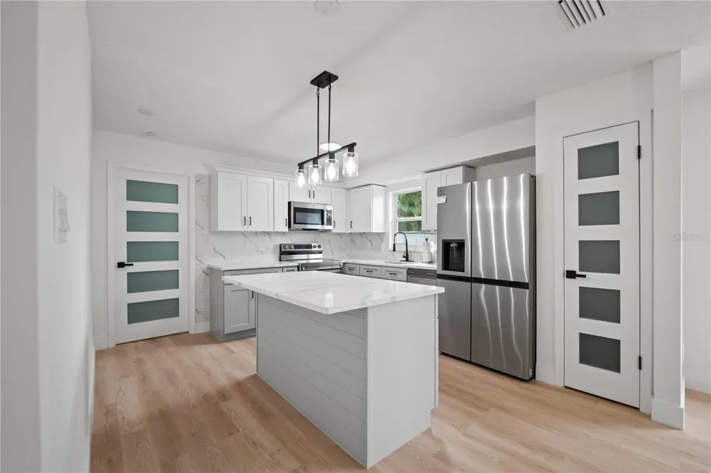3206 LAS BRISAS DRIVE Riverview, FL 33578
