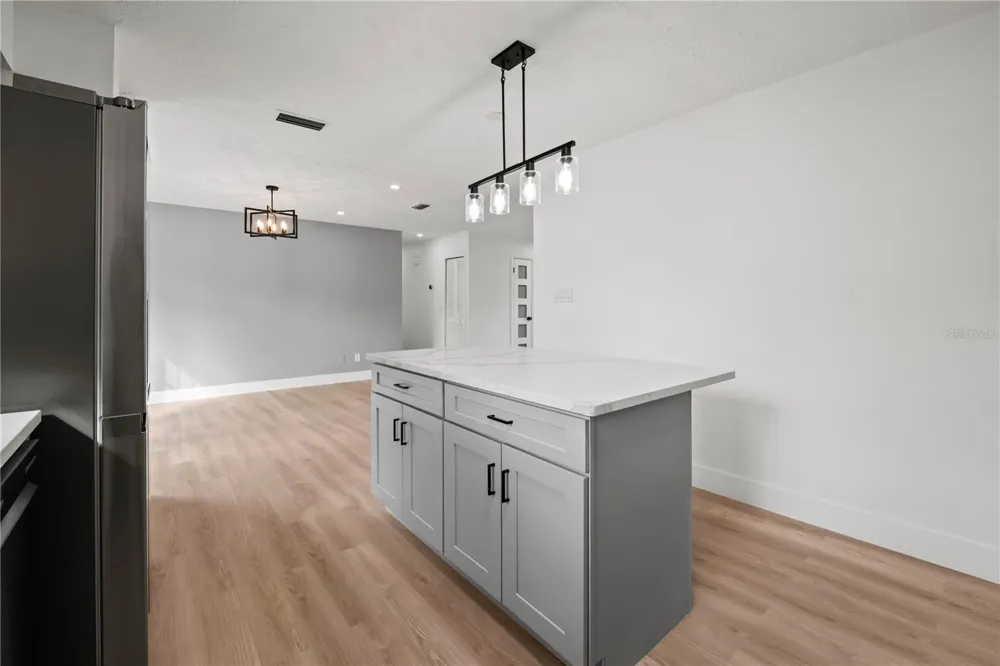 3206 LAS BRISAS DRIVE Riverview, FL 33578
