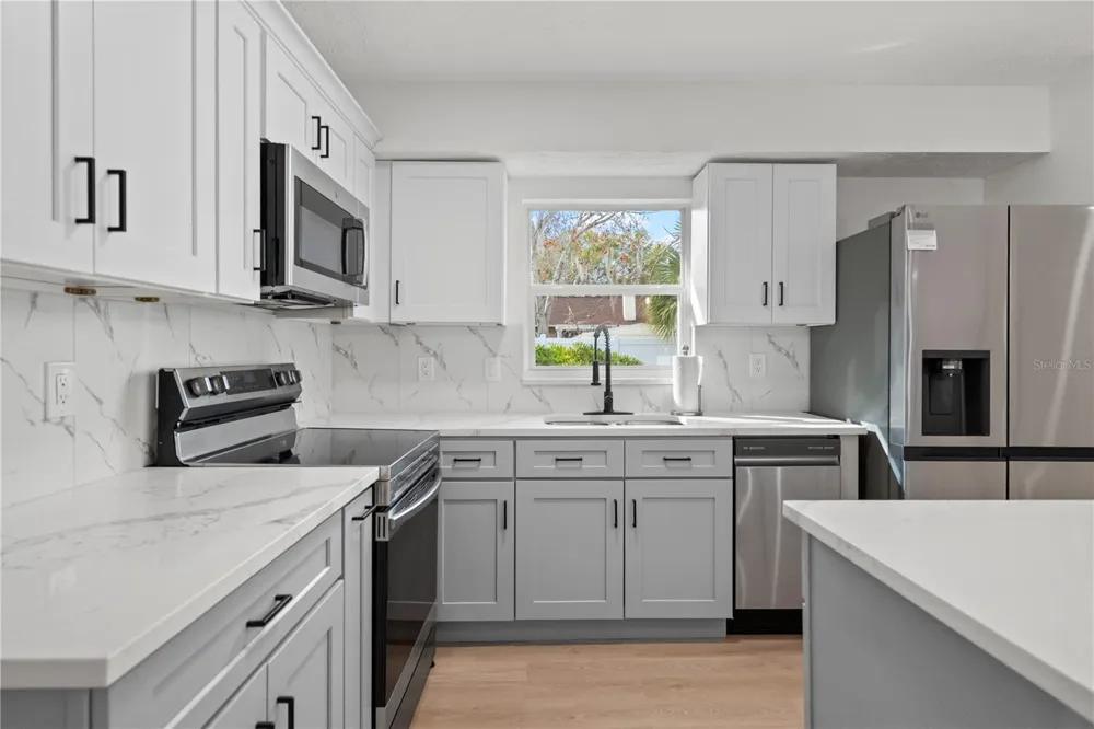 3206 LAS BRISAS DRIVE Riverview, FL 33578