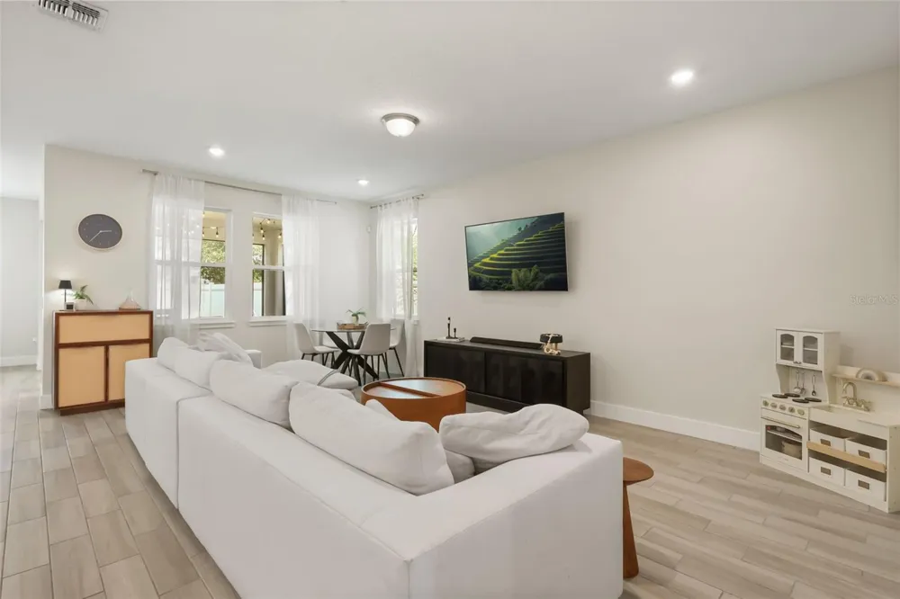 2286 MARSH SEDGE LANE Winter Park, FL 32792