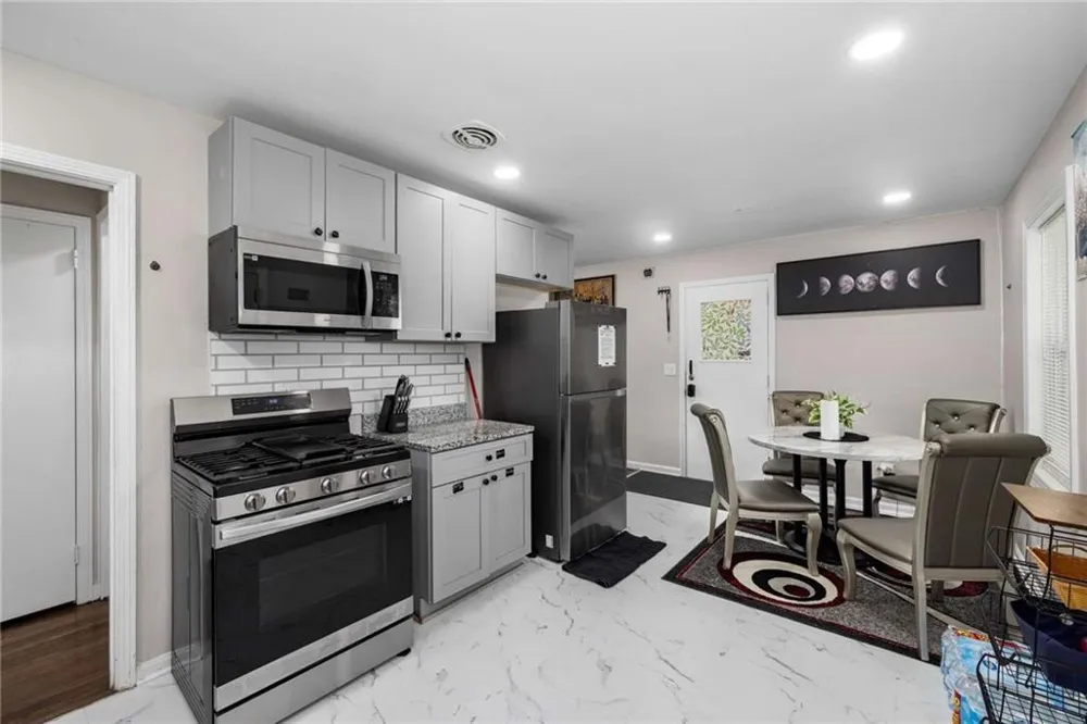 4317 Brookside Drive Forest Park, GA 30297