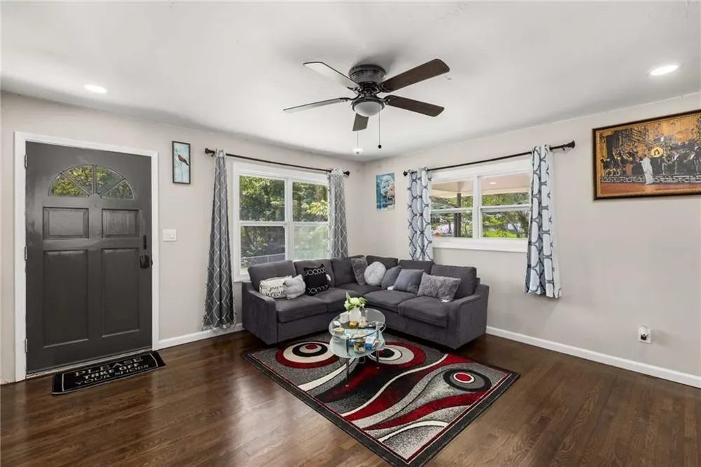 4317 Brookside Drive Forest Park, GA 30297