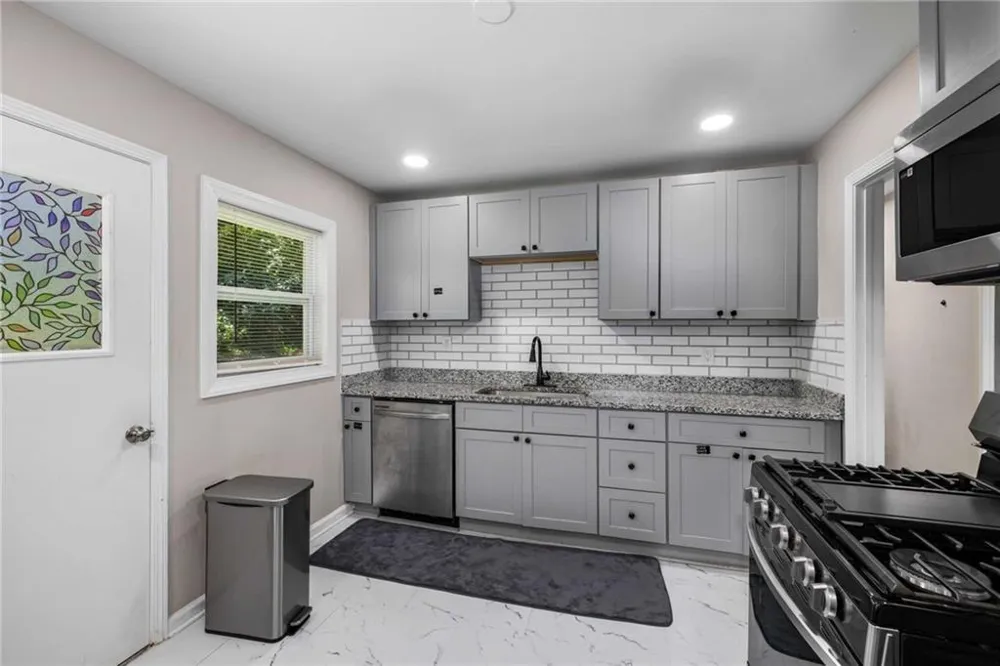 4317 Brookside Drive Forest Park, GA 30297