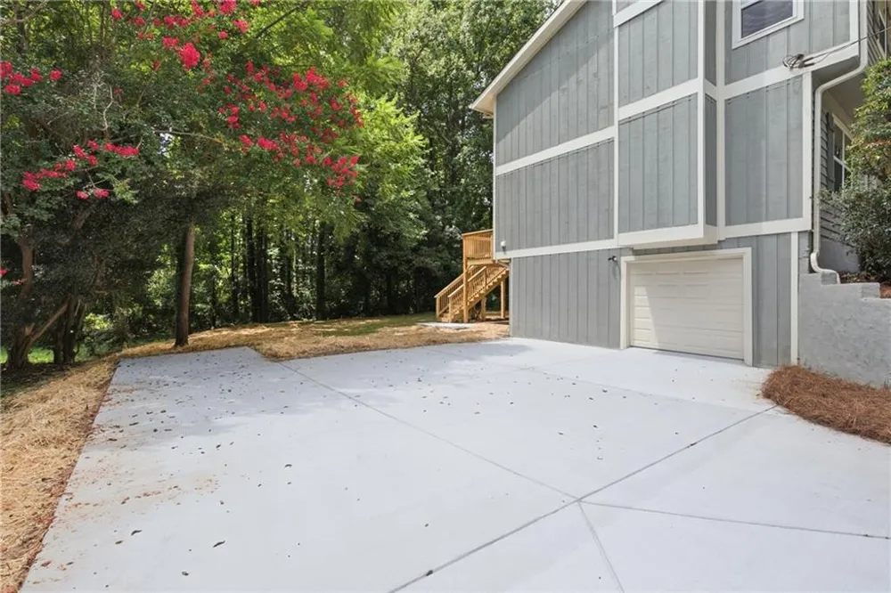 835 Omaha Drive Norcross, GA 30093