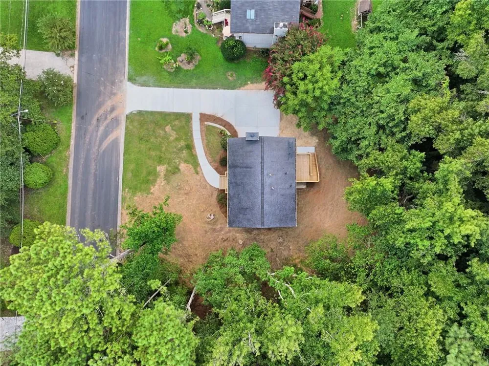 835 Omaha Drive Norcross, GA 30093