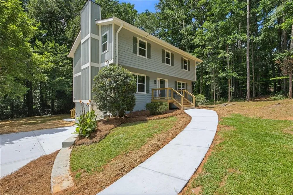 835 Omaha Drive Norcross, GA 30093