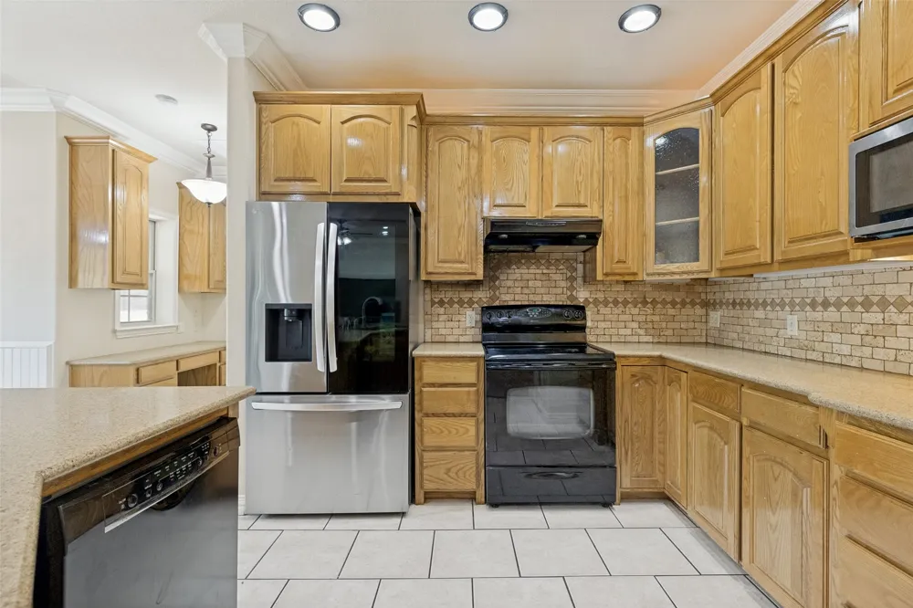 2865 J E Woody Road Springtown, TX 76082