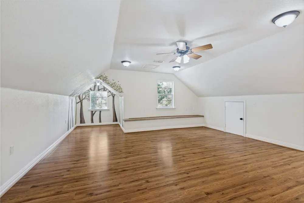 2865 J E Woody Road Springtown, TX 76082