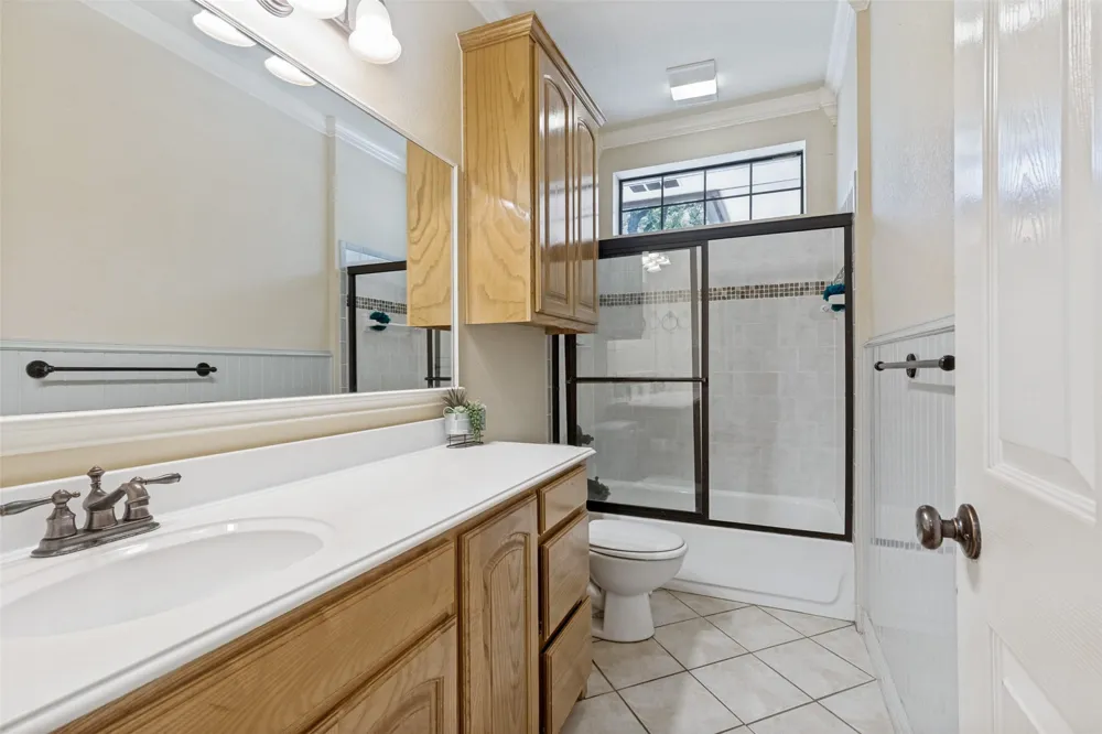 2865 J E Woody Road Springtown, TX 76082