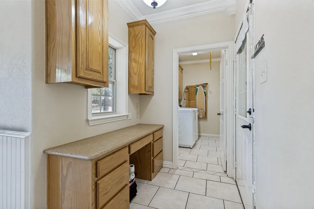 2865 J E Woody Road Springtown, TX 76082