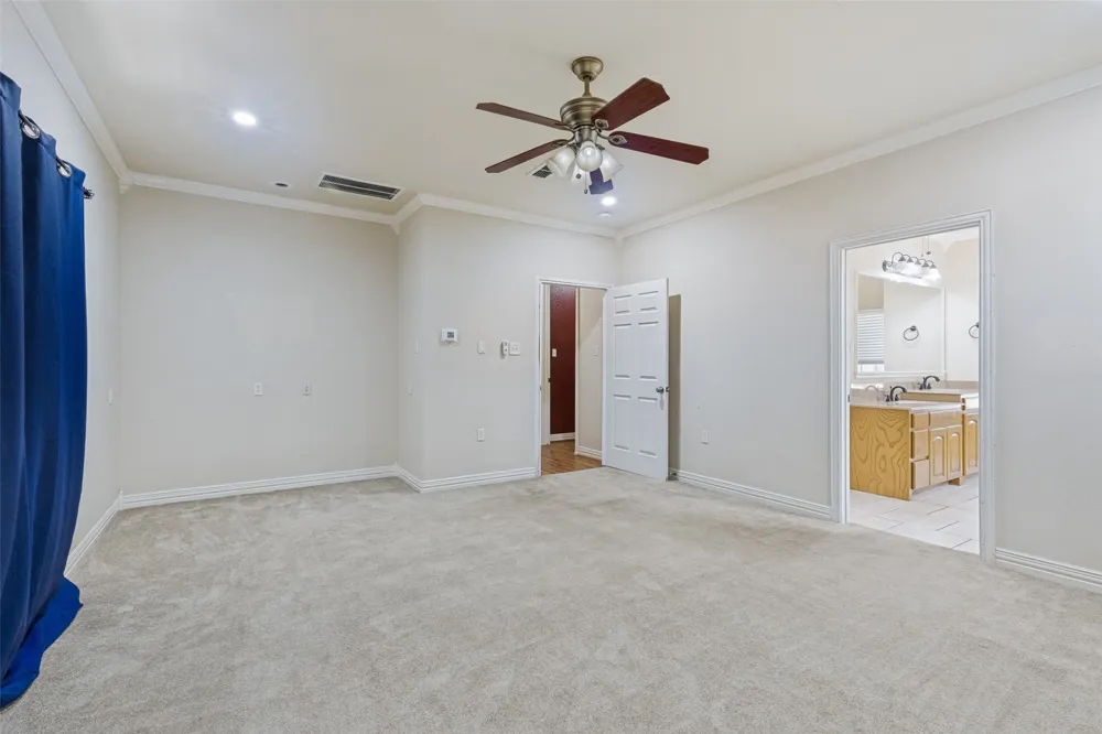 2865 J E Woody Road Springtown, TX 76082