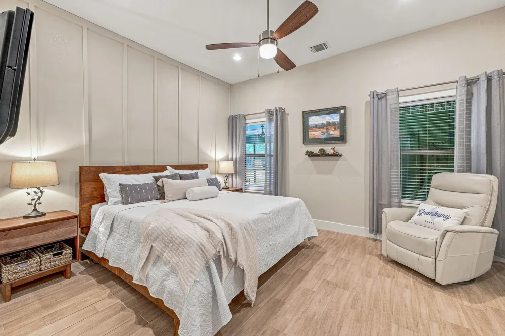 5004 Moss Rock Trail Granbury, TX 76048