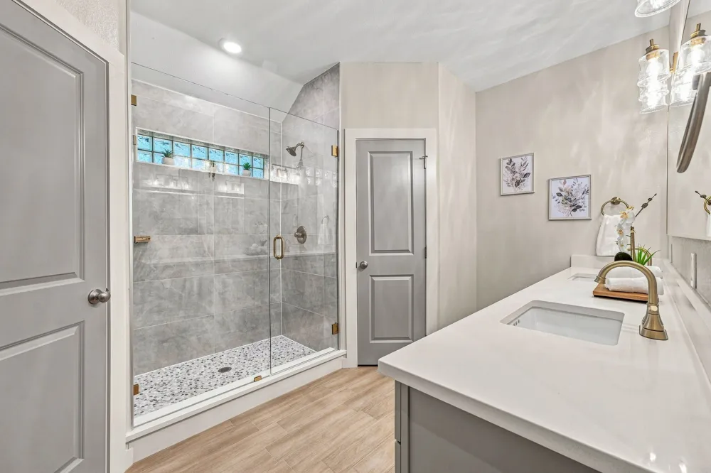 5004 Moss Rock Trail Granbury, TX 76048