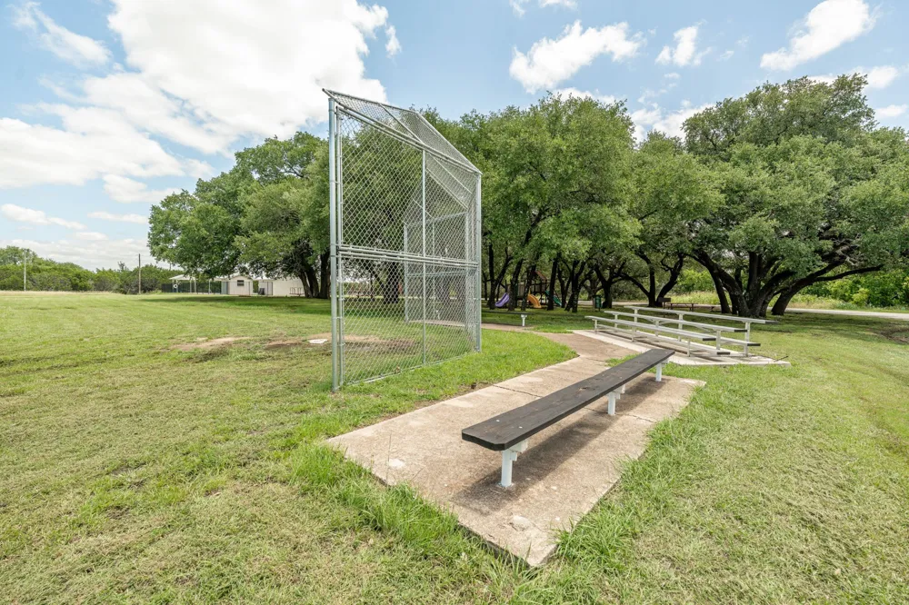 5004 Moss Rock Trail Granbury, TX 76048