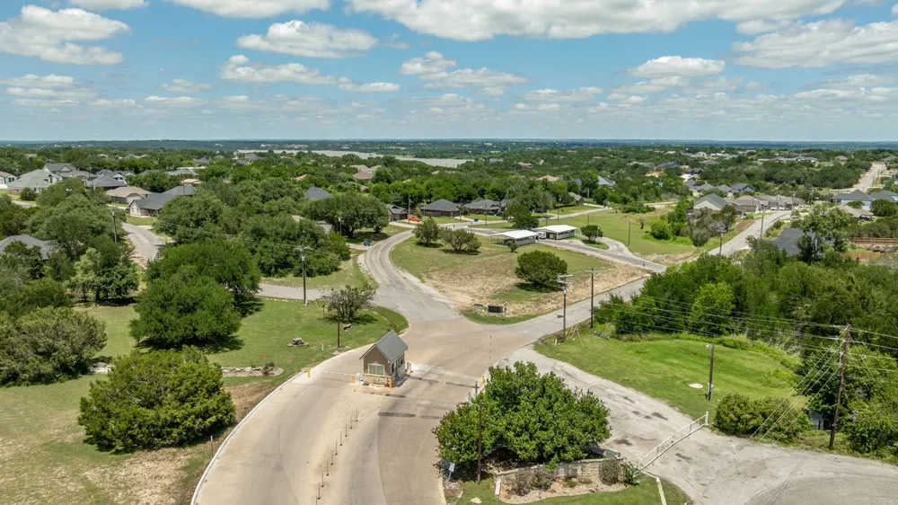 5004 Moss Rock Trail Granbury, TX 76048