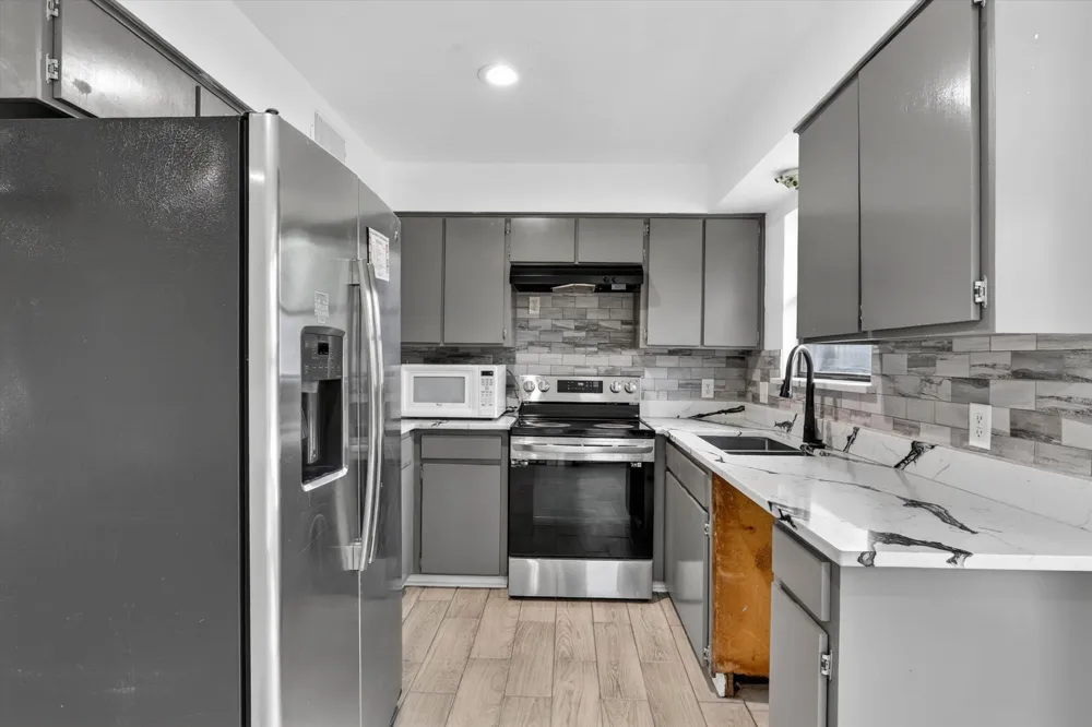 516 Post Oak Lane Burleson, TX 76028