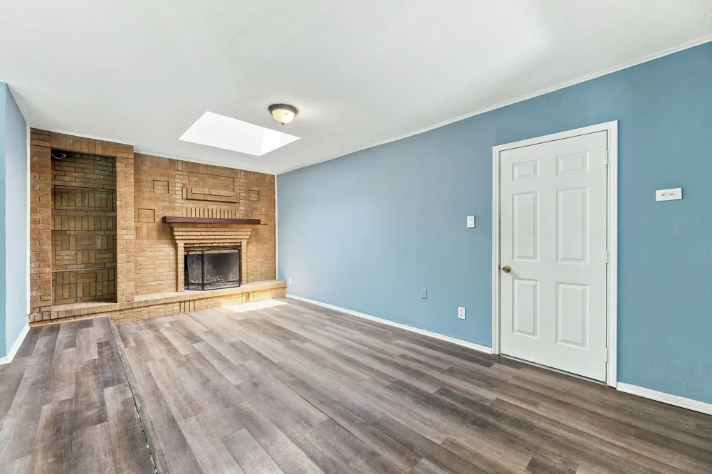 6800 Echo Hill Drive Watauga, TX 76148