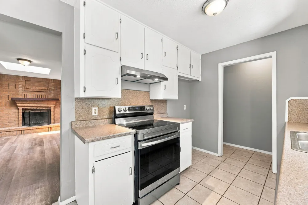 6800 Echo Hill Drive Watauga, TX 76148