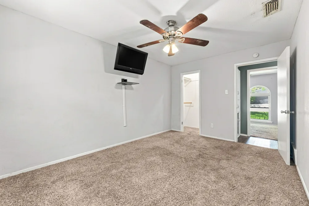 6800 Echo Hill Drive Watauga, TX 76148