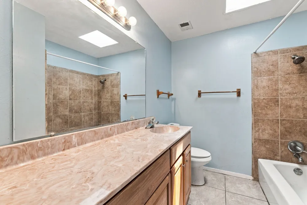 6800 Echo Hill Drive Watauga, TX 76148