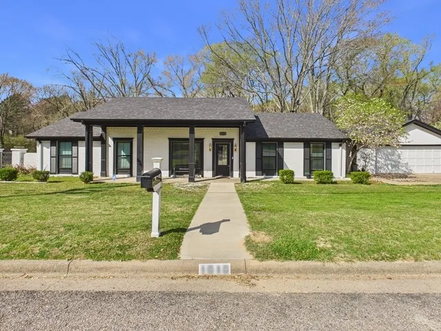 1010 Bel Air Drive Athens, TX 75751