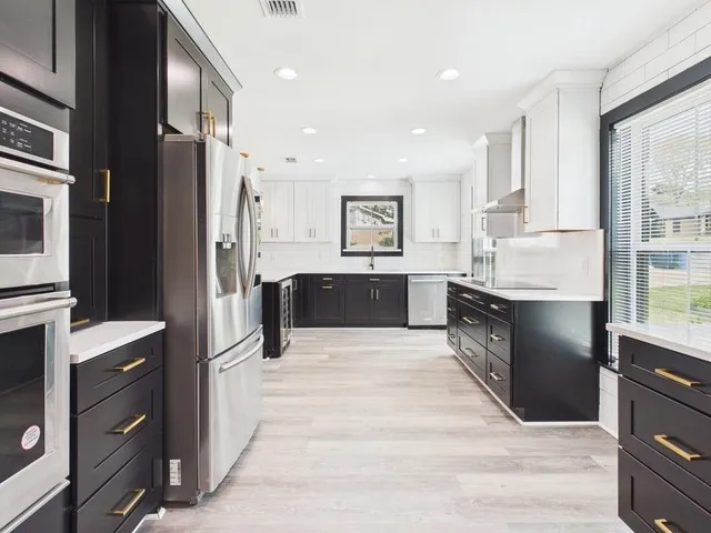 1010 Bel Air Drive Athens, TX 75751
