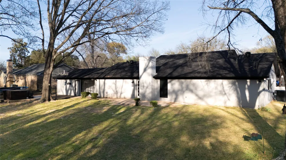 1010 Bel Air Drive Athens, TX 75751