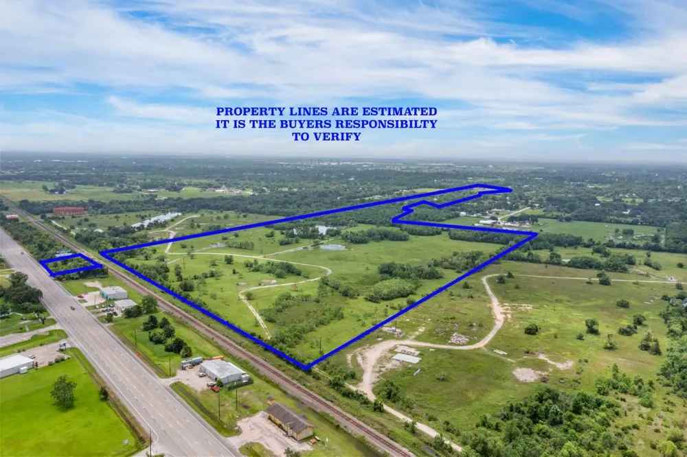 10935 Highway 6 Hitchcock, TX 77510