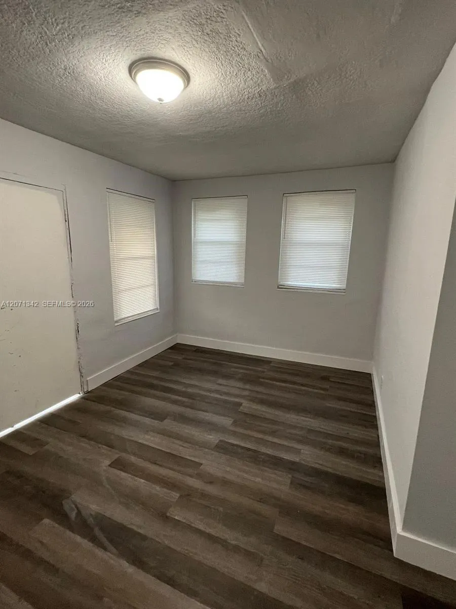 5703 Ave B #1 Jacksonville, FL 32209