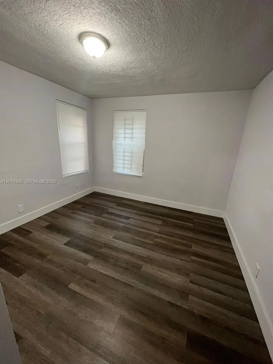 5703 Ave B #1 Jacksonville, FL 32209