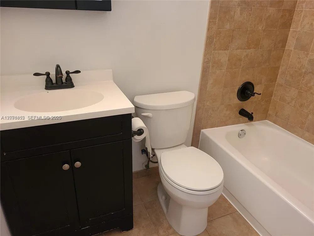 10520 Buttonwood Ave #10520 Pembroke Pines, FL 33026