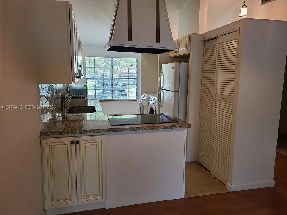 10520 Buttonwood Ave #10520 Pembroke Pines, FL 33026