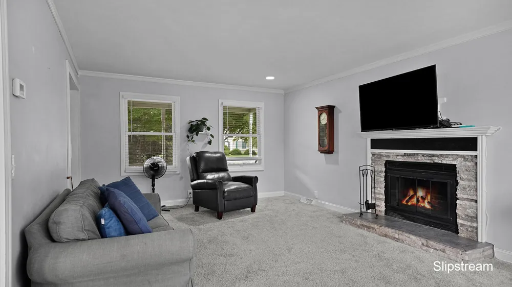 101 Chicory Street NE Comstock Park, MI 49321