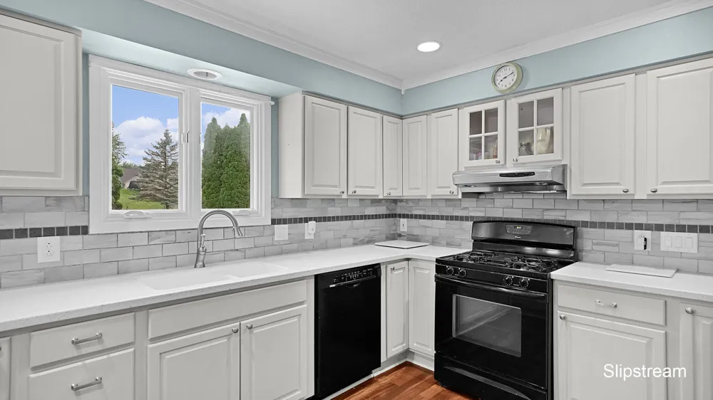 101 Chicory Street NE Comstock Park, MI 49321