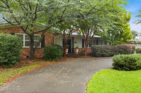 1203 Greenbriar Road